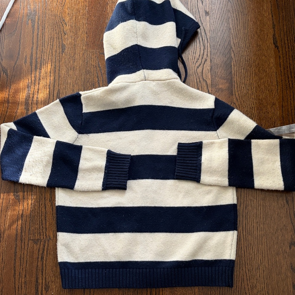 Brandy Melville Navy and Cream Striped Hoodie - Picture 4 of 4